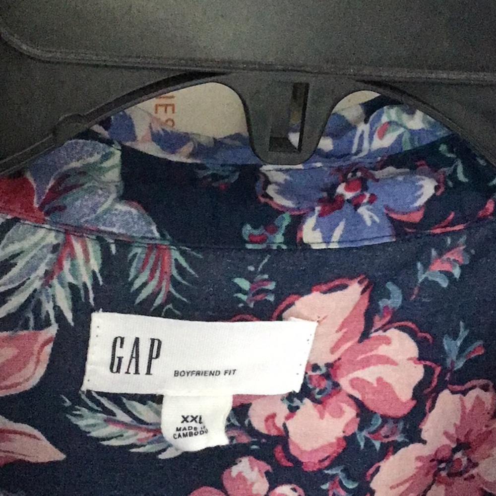 Gap Blouse - Picture 2 of 5